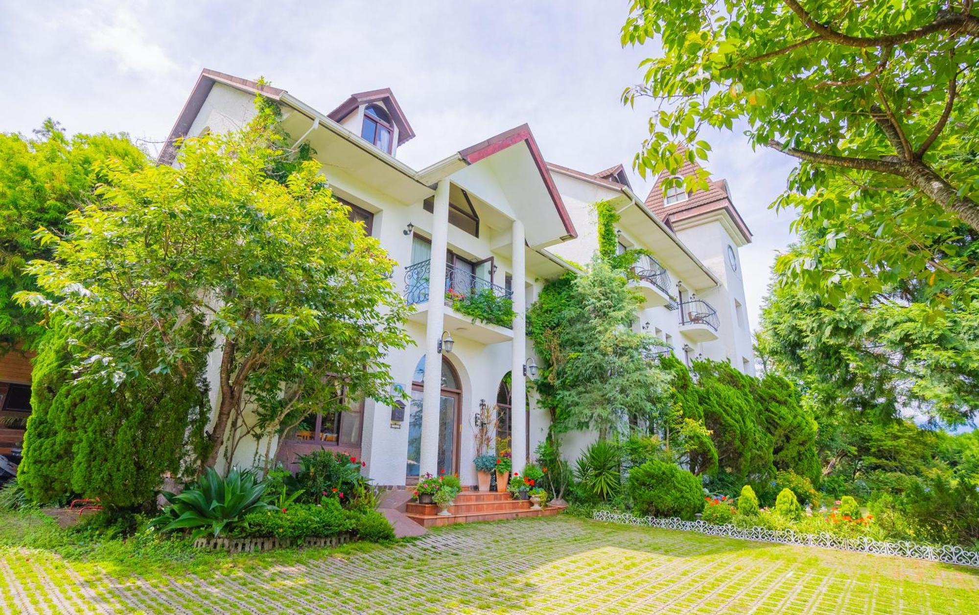 Europe Villa Renai Bagian luar foto